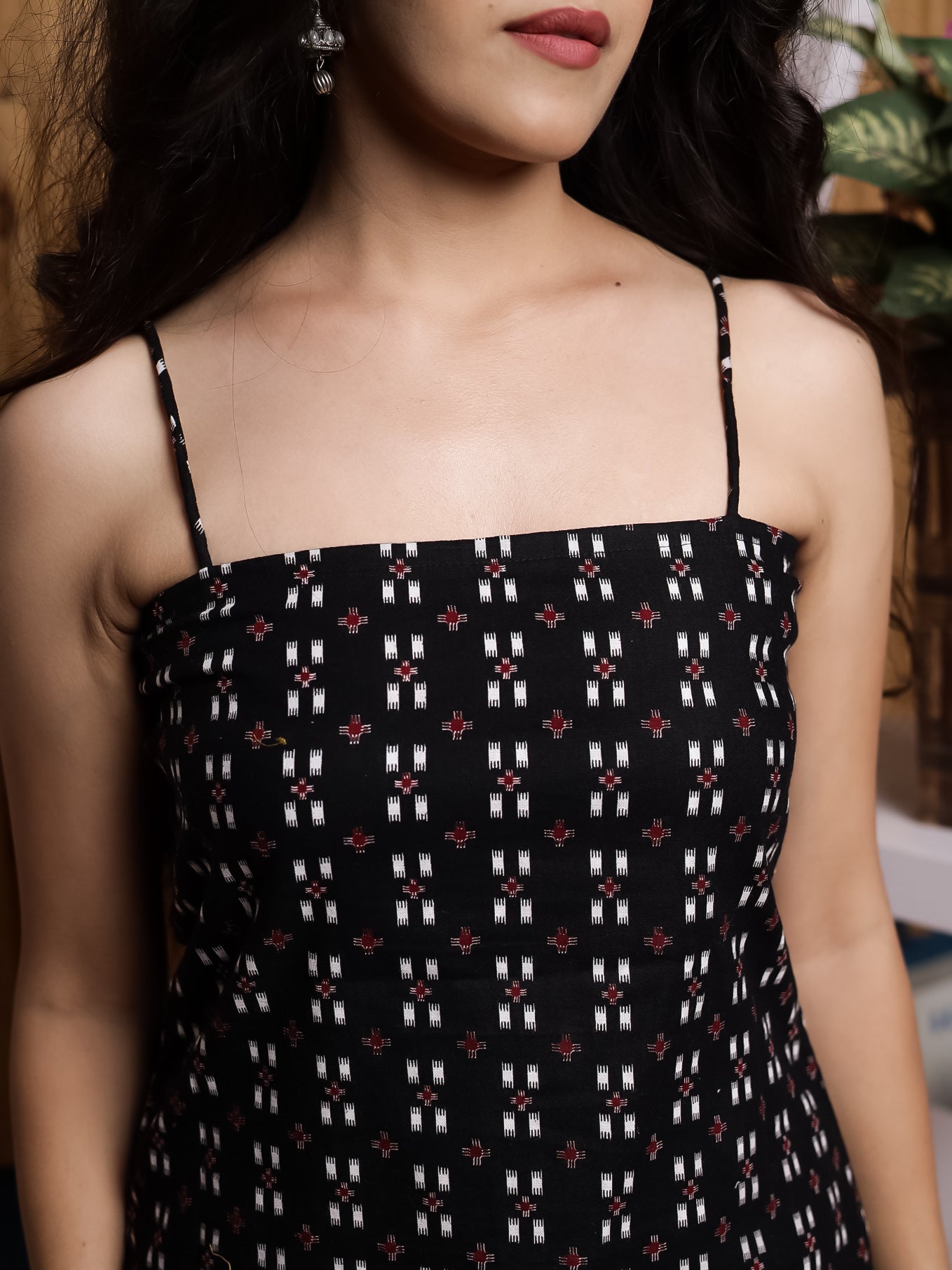 Siyaah Black Noodel Strap Short Kurti