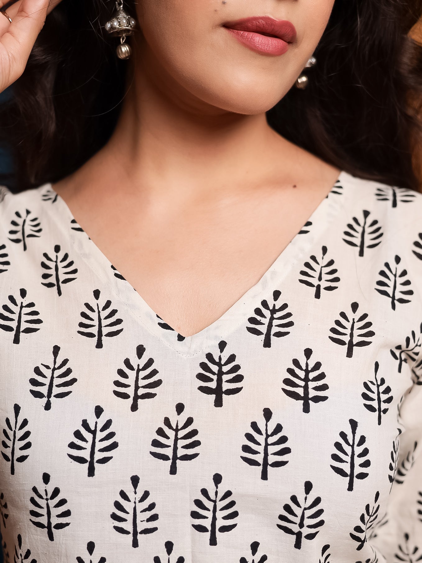 Inaaya Off-White Hand Block Printed Short Kurti