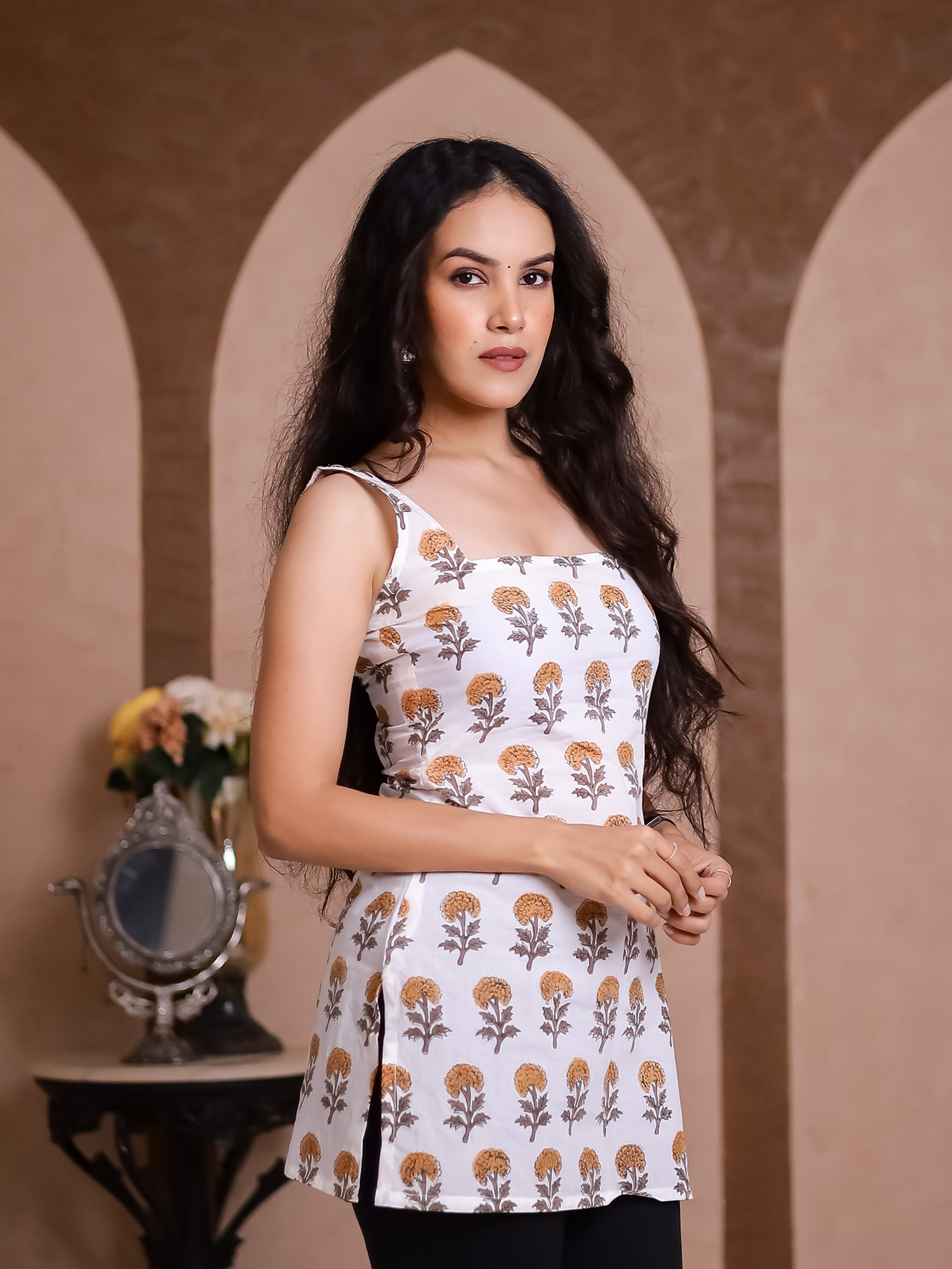 Gulzar White Floral Printed Short Kurti