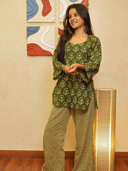 Ruhi Olive Green Printed Square Neck Set