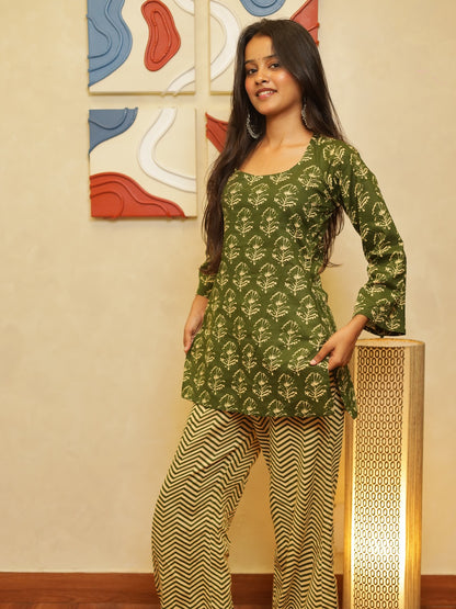 Ruhi Olive Green Printed Square Neck Set